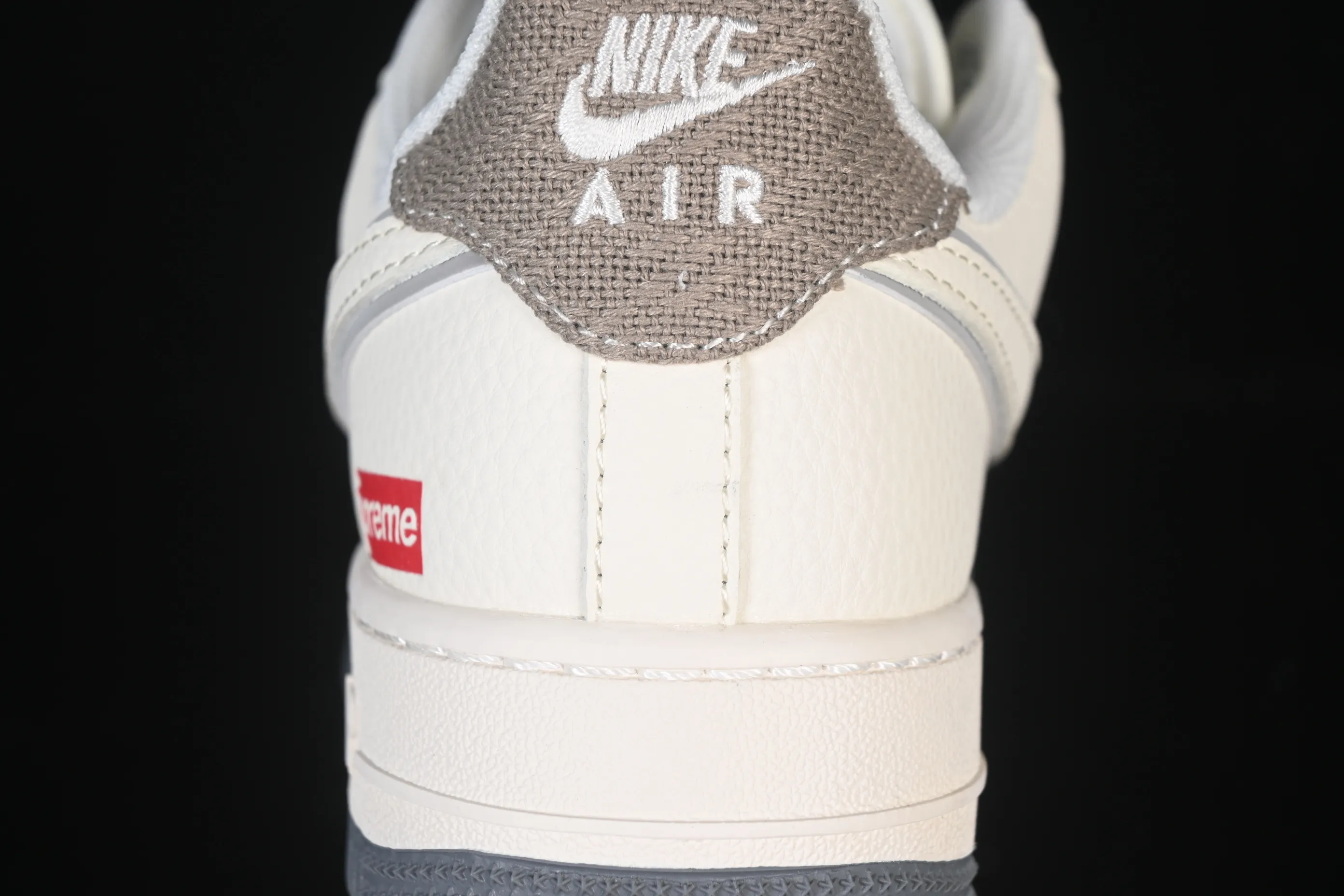 All categories Nk Air Force 1 Air Force series Nk Air Force 1 Low Air Force low top Nike Air Force 1'07 Low Supreme joint beige gray canvas Air Force 1 low top casual sneakers XX3168-210